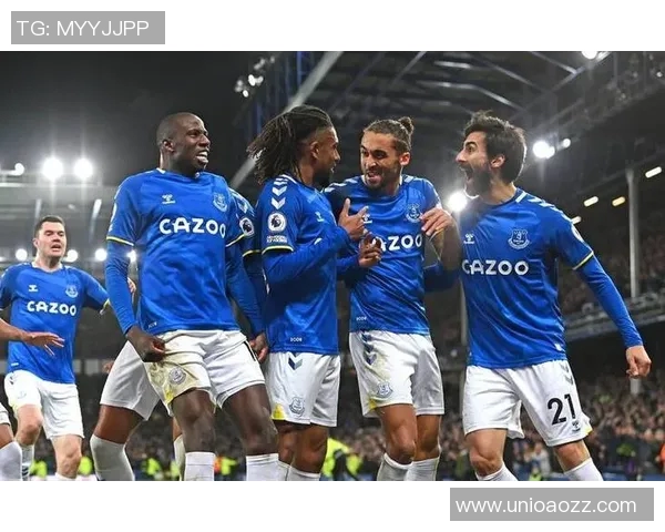 来切斯特主场迎战埃弗顿期待精彩对决与三分争夺战 来切斯特主场迎战埃弗顿期待精彩对决与三分争夺战